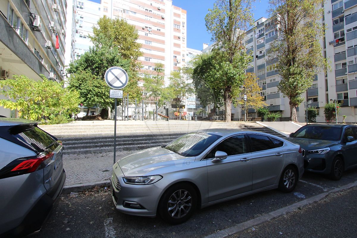 Apartamento T2 à venda em Benfica, Lisboa — foto 32