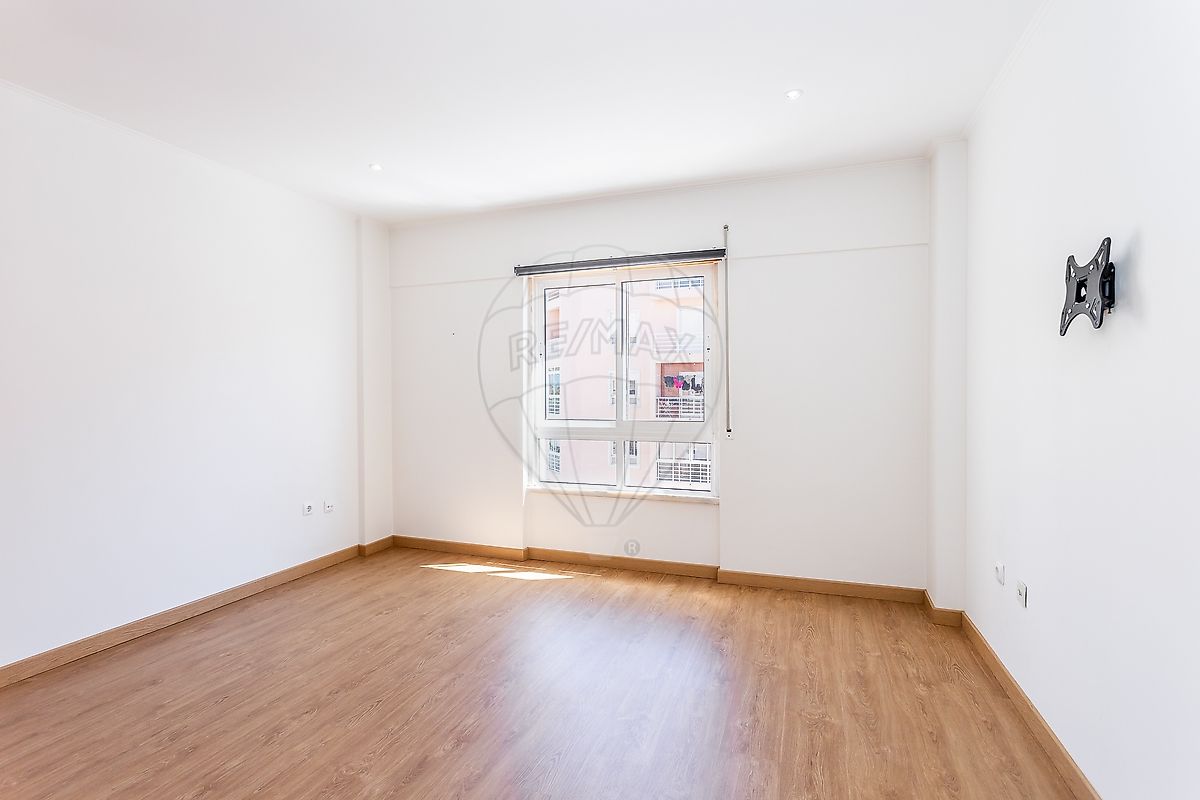Apartamento T3 à venda em Agualva e Mira-Sintra, Sintra — foto 12