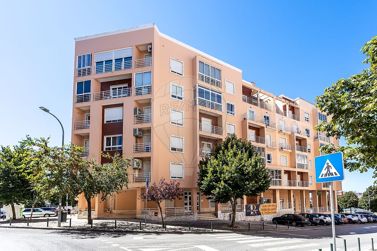 Apartamento T3 à venda em Agualva e Mira-Sintra, Sintra — foto 2