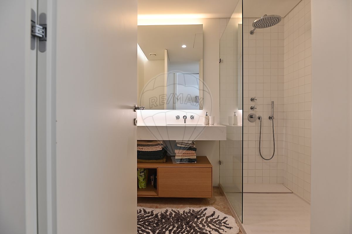 listing 123761085-82 picture-0