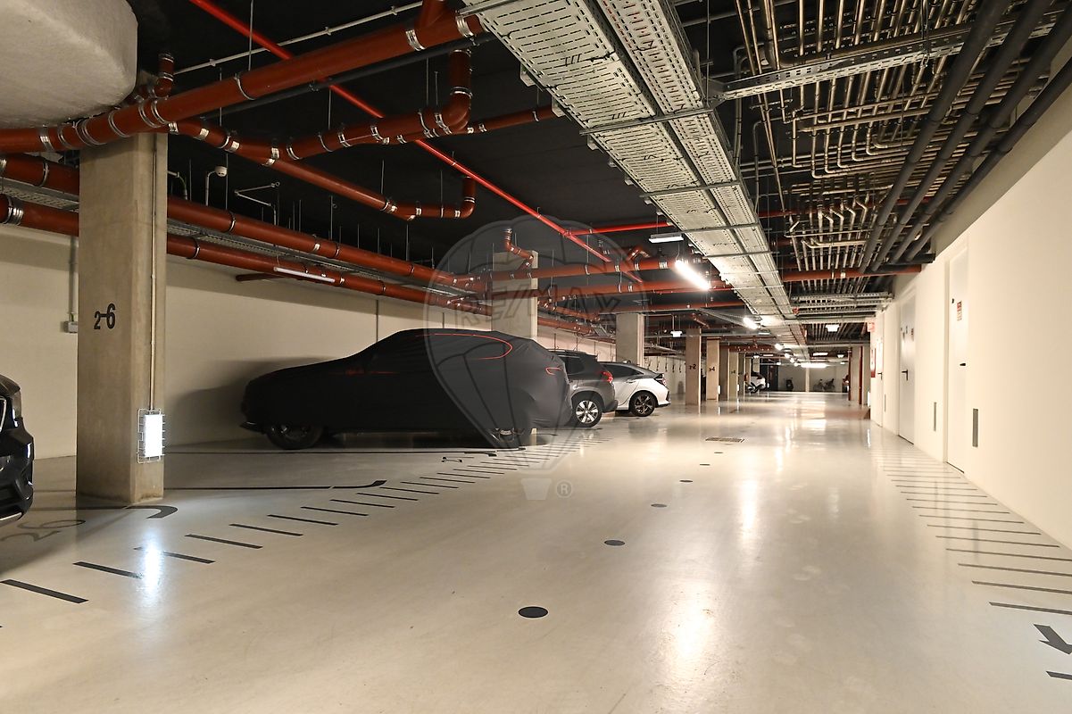 listing 123761085-82 picture-0