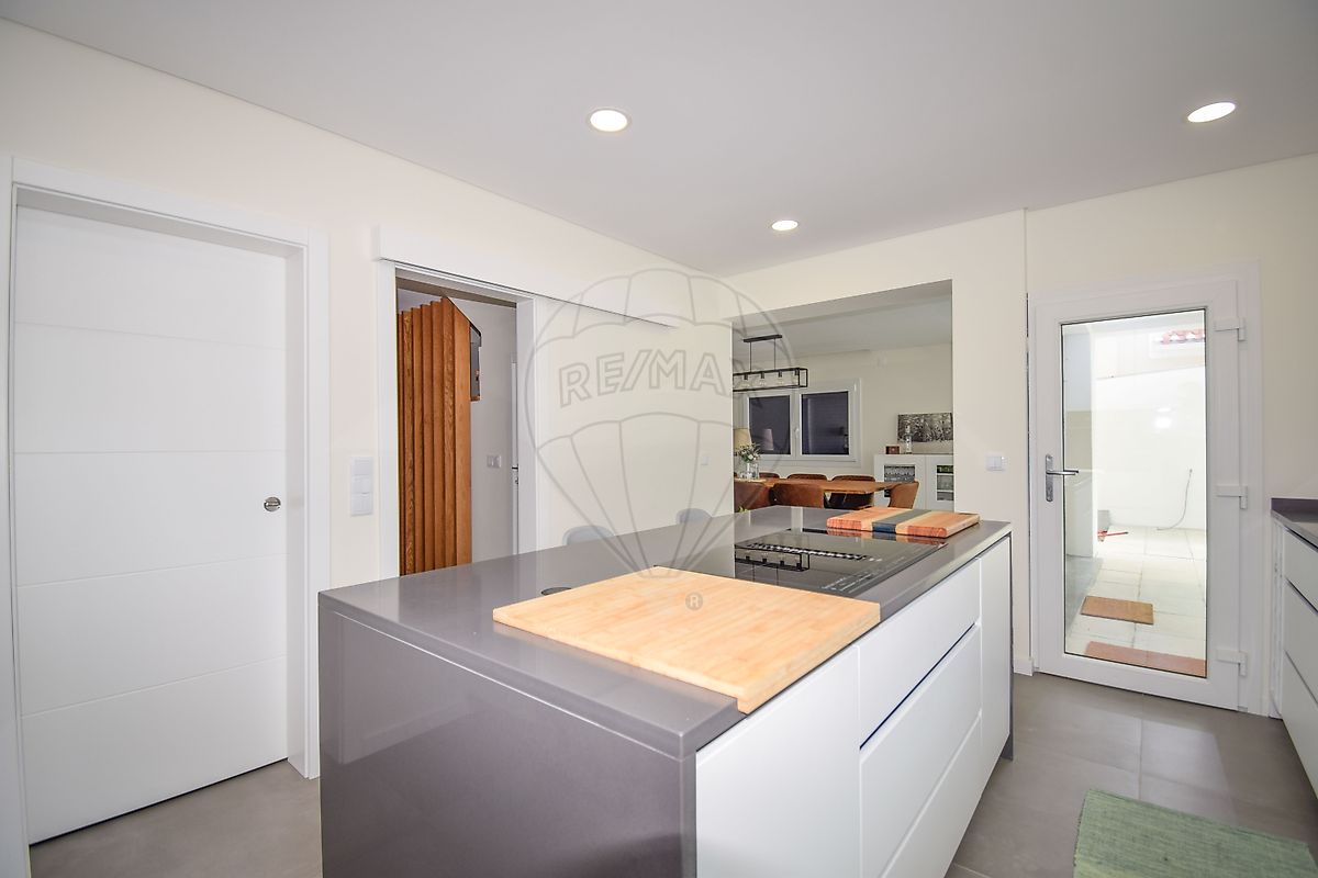 listing 123761165-61 picture-0