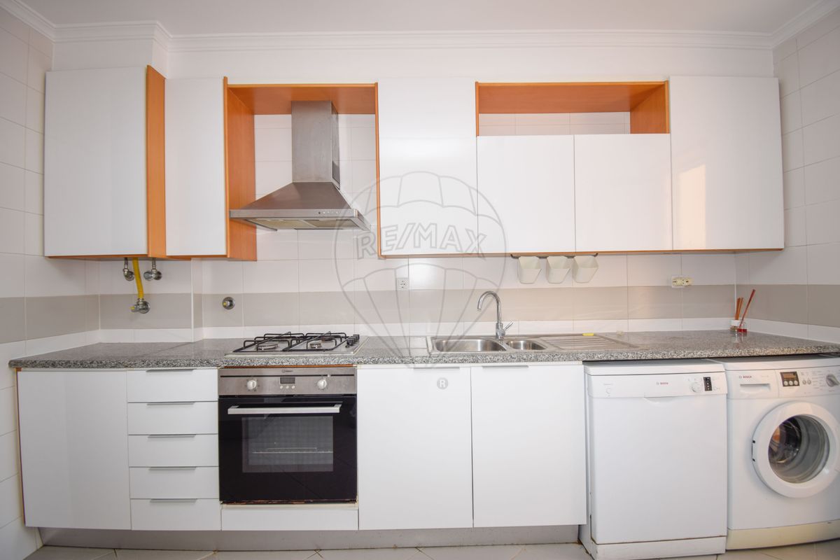 listing 123761356-1 picture-0
