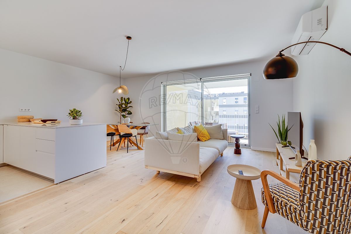 Apartamento T2 em Carnaxide e Queijas 1