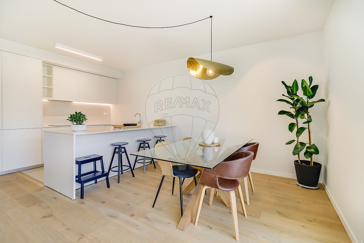 Apartamento T2 em Carnaxide e Queijas 13