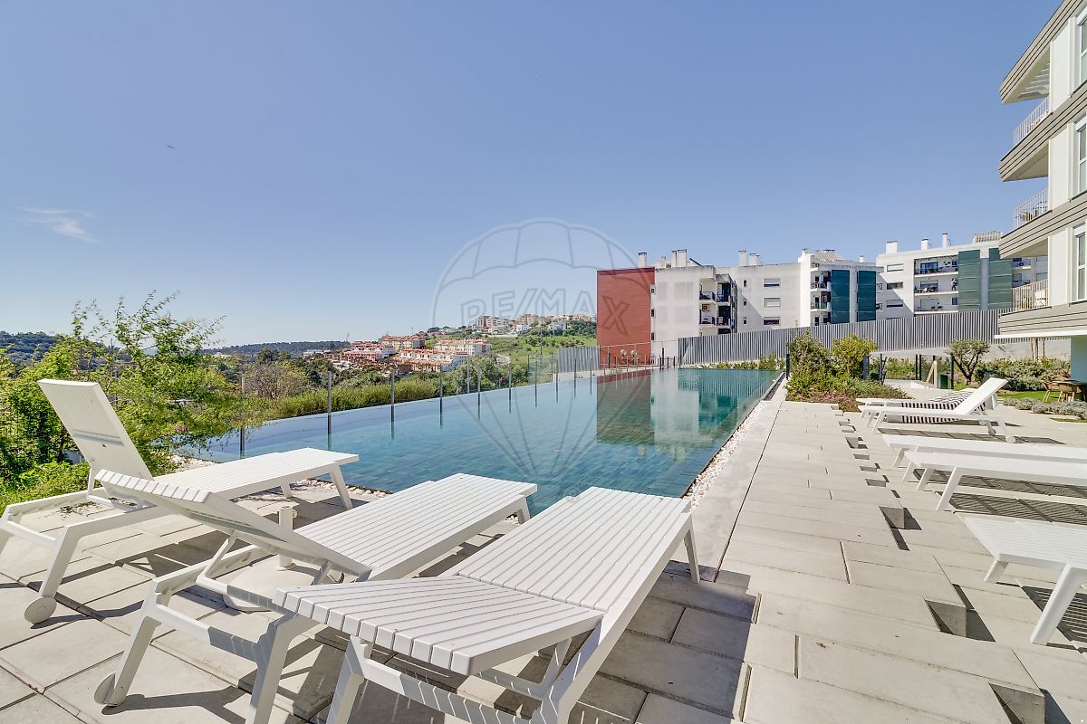 Apartamento T2 em Carnaxide e Queijas 31