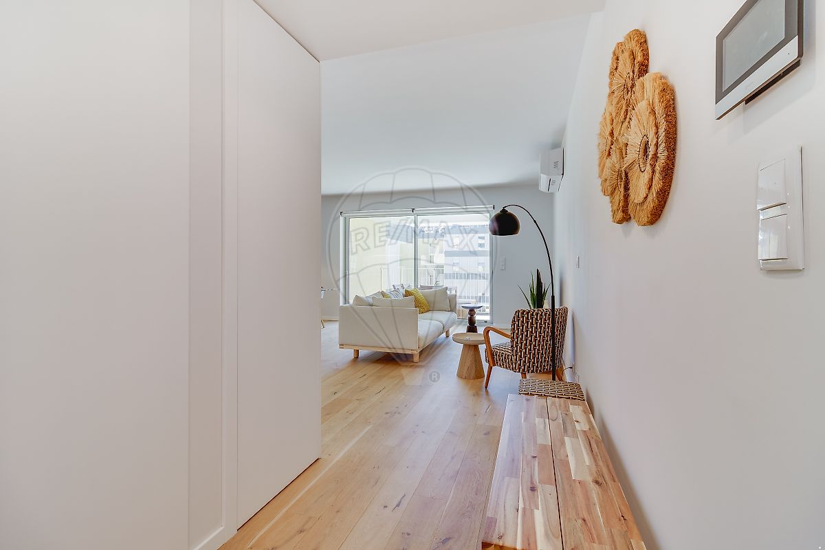 Apartamento T2 em Carnaxide e Queijas 5