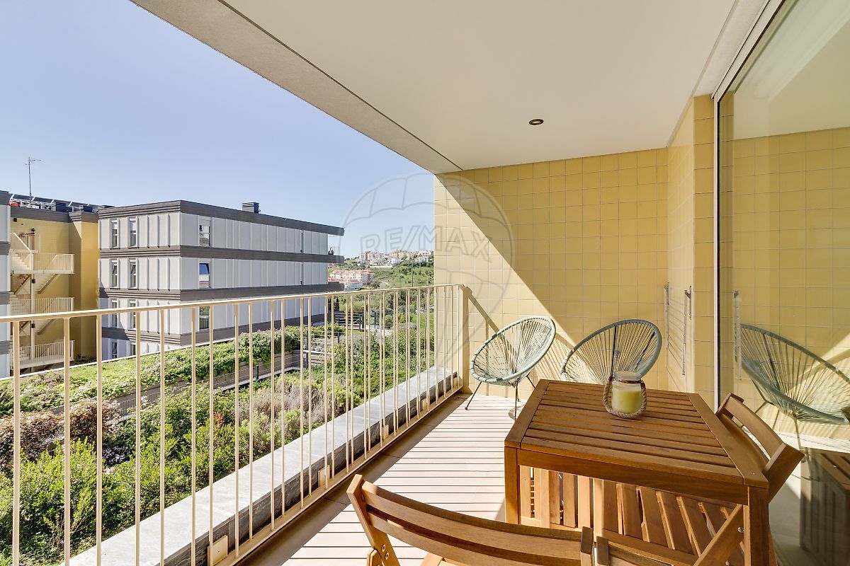 Apartamento T2 em Carnaxide e Queijas 27