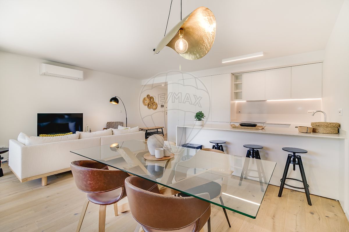 Apartamento T2 em Carnaxide e Queijas 7