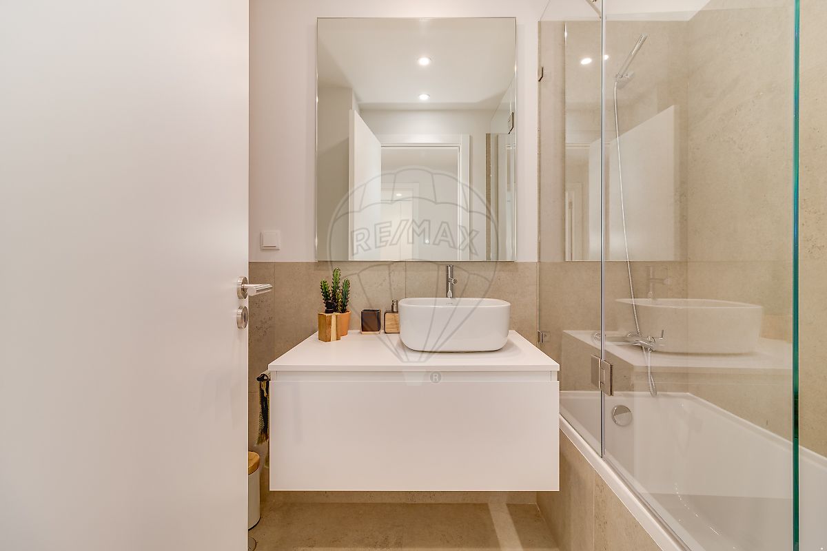 Apartamento T2 em Carnaxide e Queijas 18
