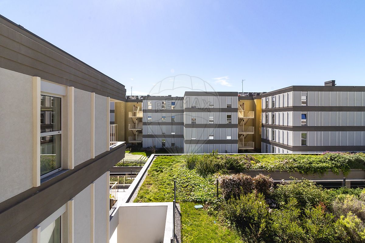 Apartamento T2 em Carnaxide e Queijas 28
