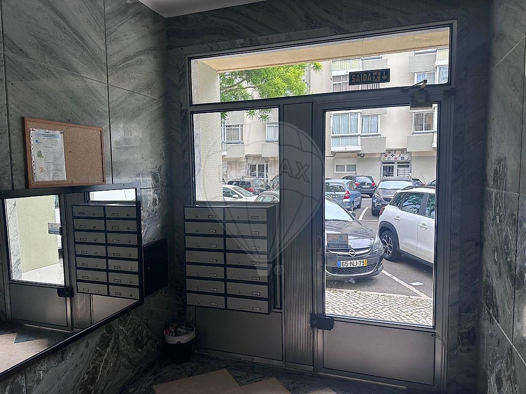Apartamento T1 à venda em Oeiras