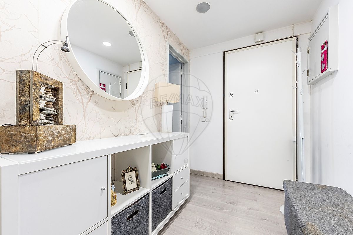 Apartamento T3 à venda em Loures