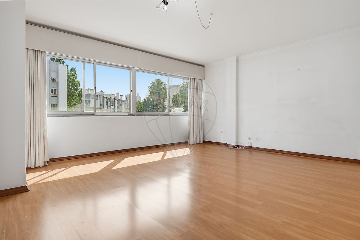 Apartamento T2 à venda em Oeiras