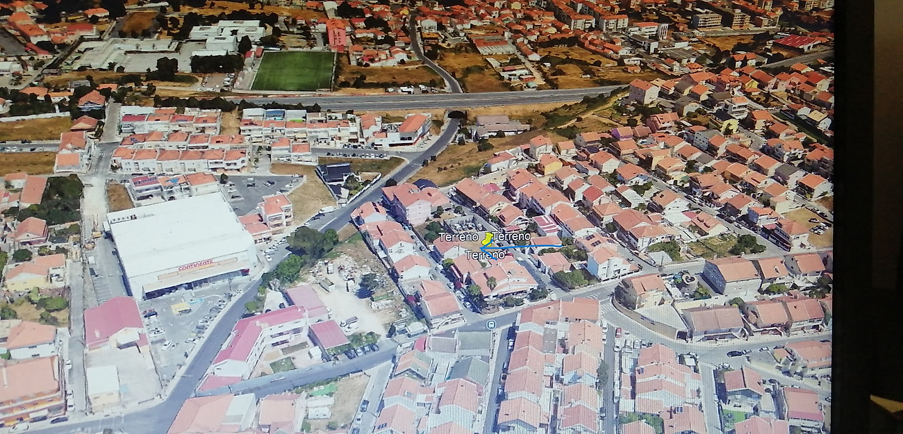 Terreno  à venda em Odivelas