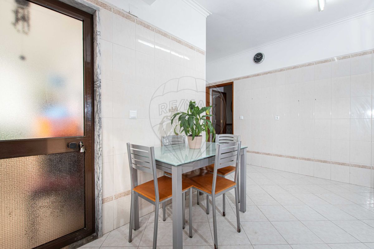 listing 123771239-4 picture-0