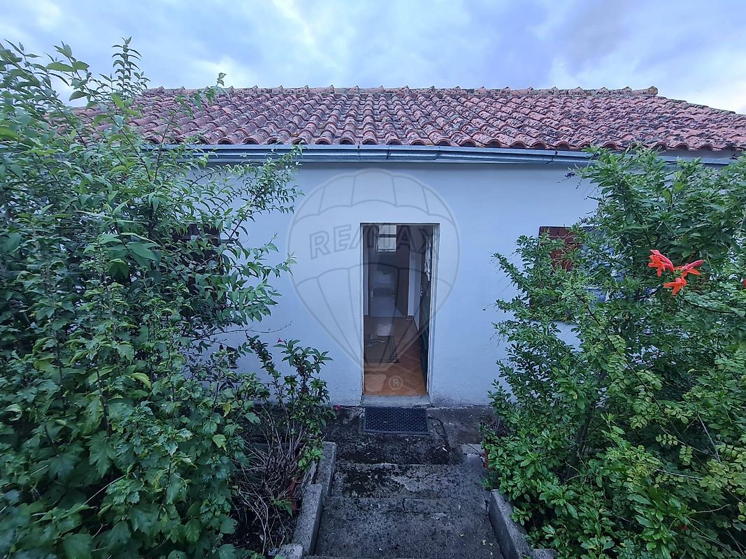 Moradia T2 em Envendos, €90.000