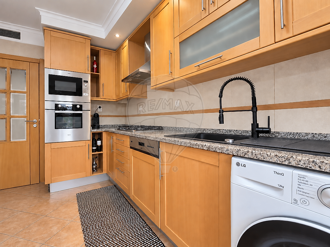 Apartamento T2 à venda em Odivelas