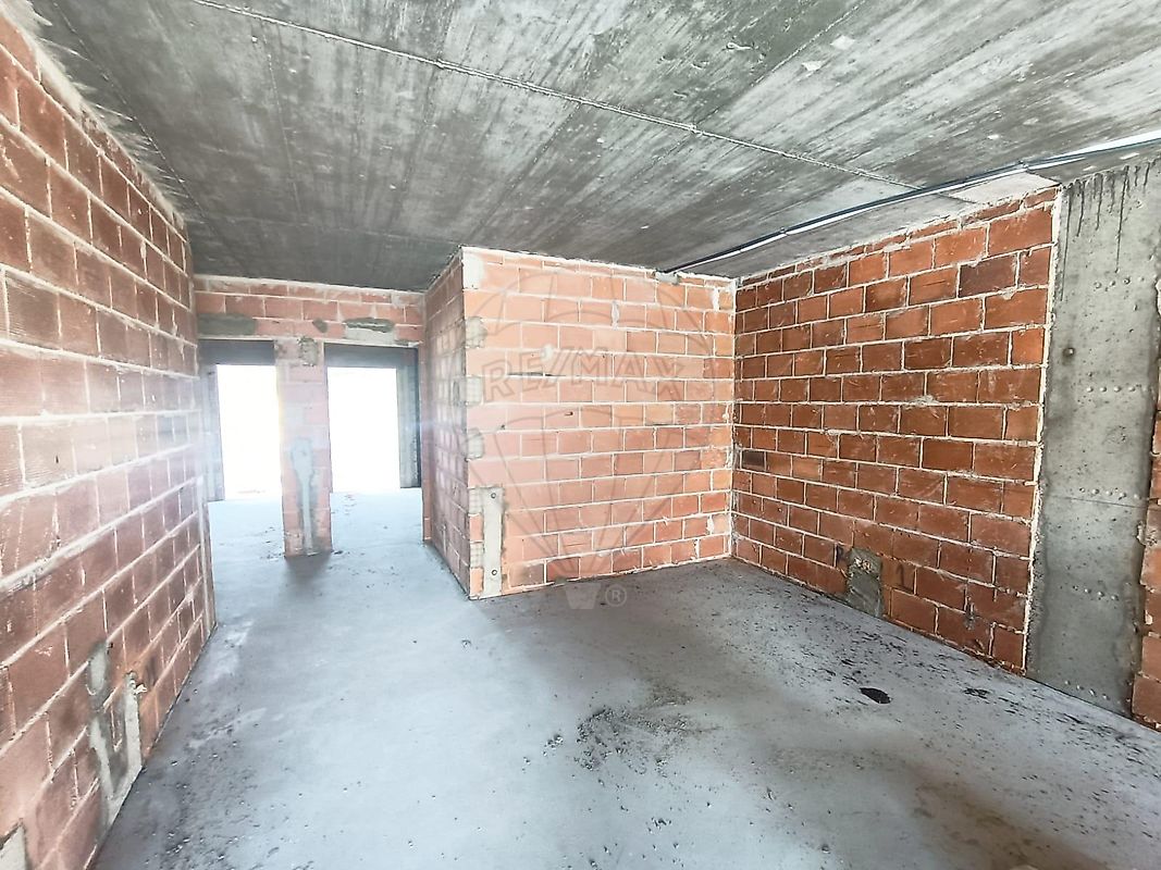 listing 123781007-196 picture-0