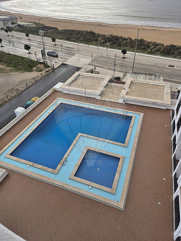 Apartamento T2 à venda em Alcobaça