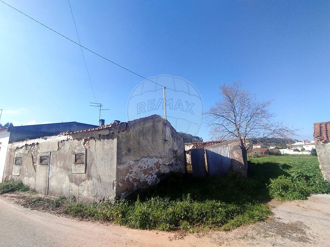 Moradia T3 à venda em Alcobaça