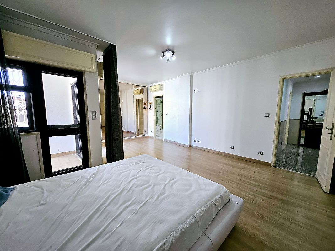 Apartamento T5 à venda em Venteira, Amadora — foto 24
