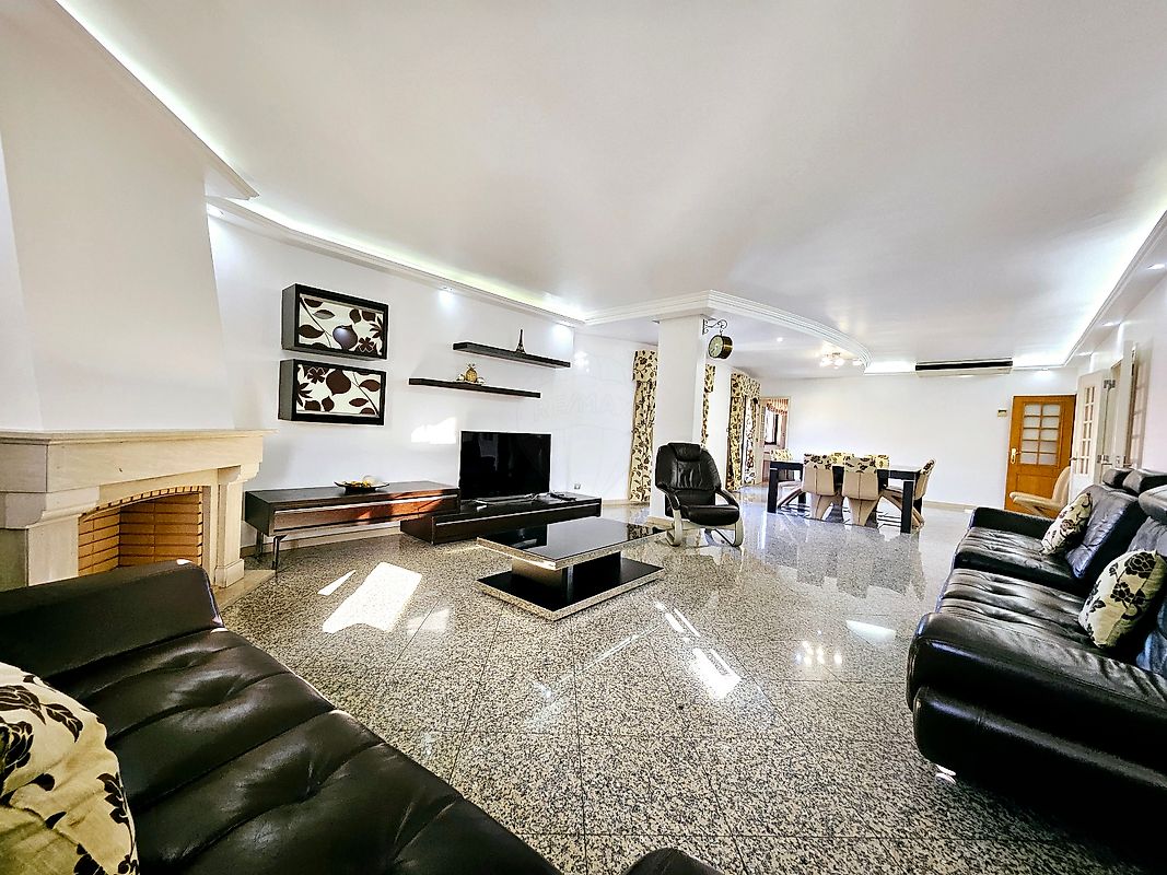 Apartamento T5 à venda em Venteira, Amadora — foto 7