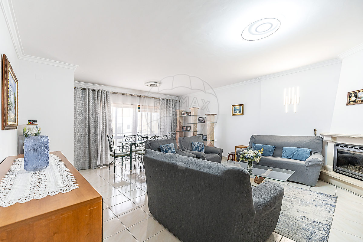 Apartamento T3 à venda em Sintra