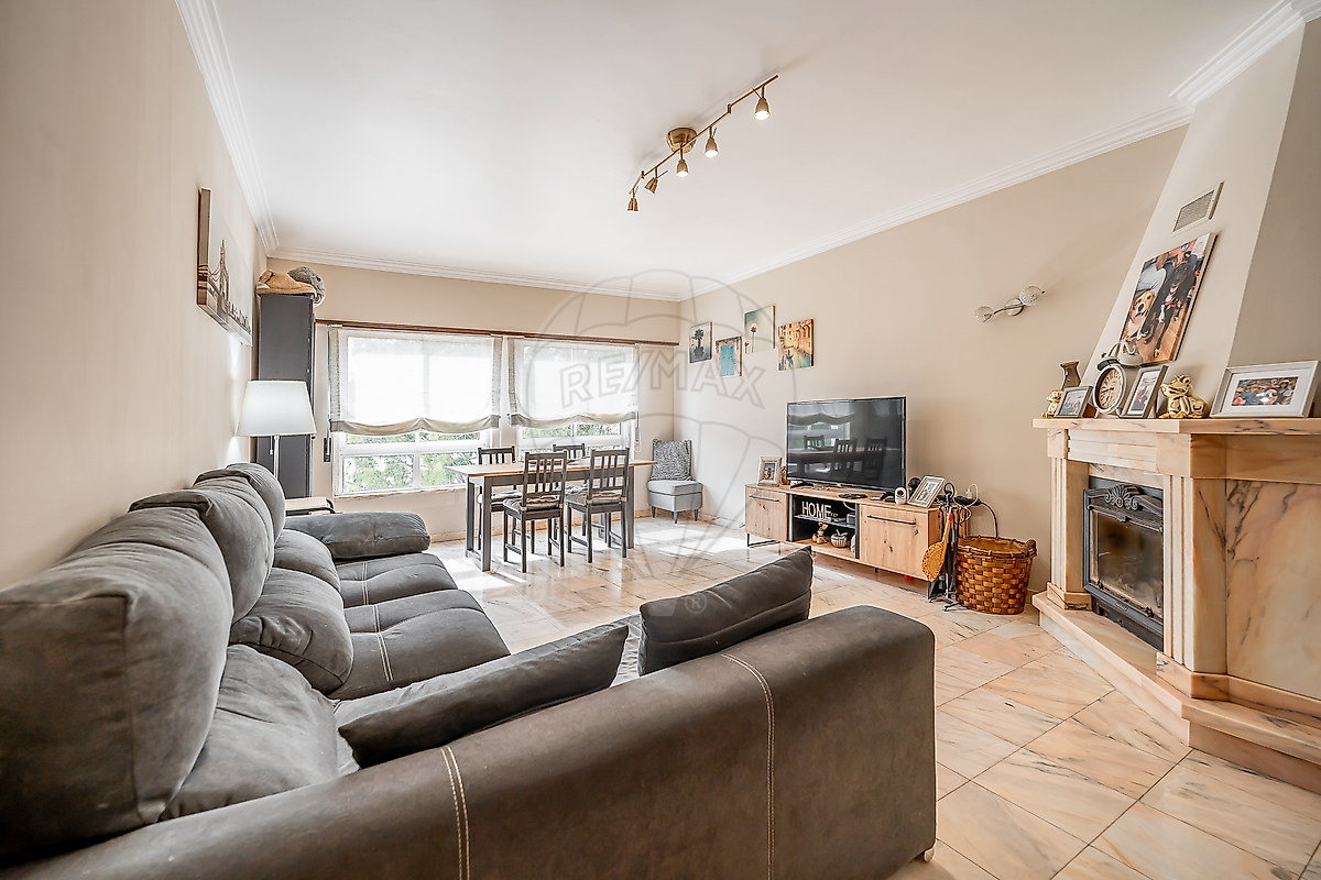 Apartamento T2 à venda em Sintra