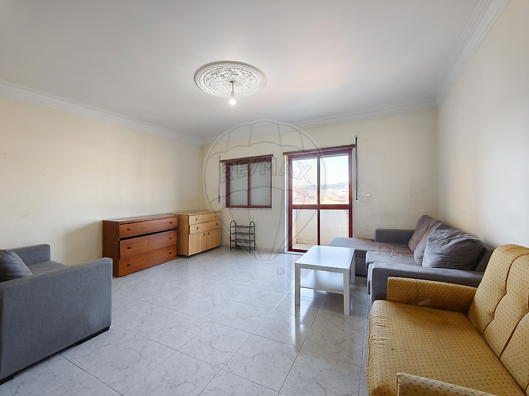 Apartamento T2 em Carregado e Cadafais, €255.000