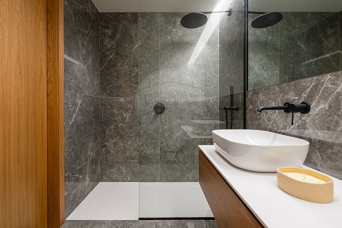 Apartamento T2 à venda em Cedofeita, Santo Ildefonso, Sé, Miragaia, São Nicolau e Vitória, Porto — foto 4
