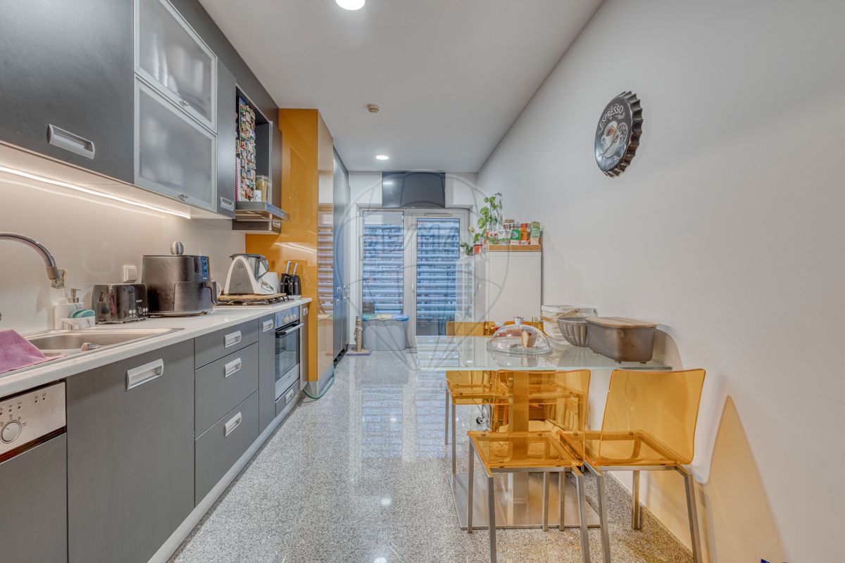 listing 123821361-379 picture-0