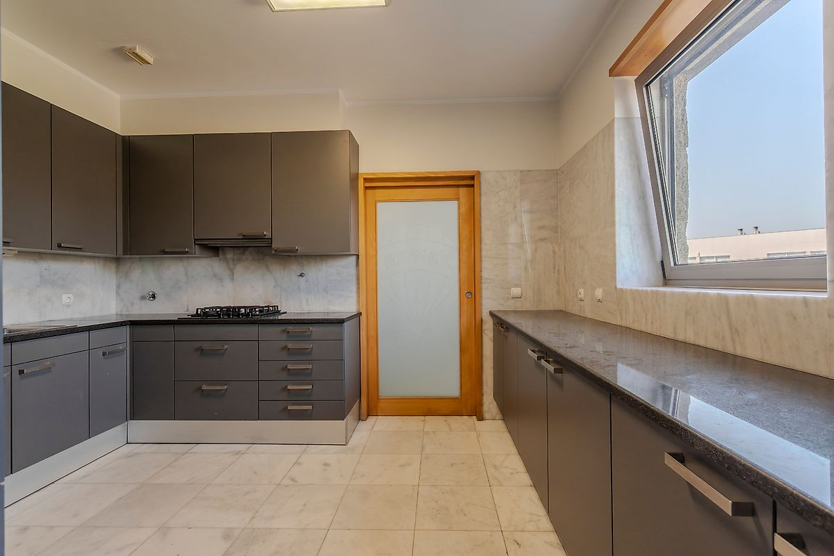 listing 123821412-18 picture-0