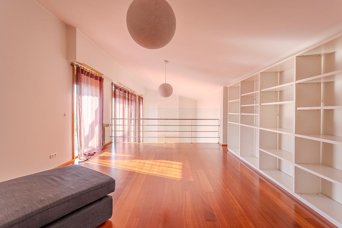 listing 123821412-18 picture-0