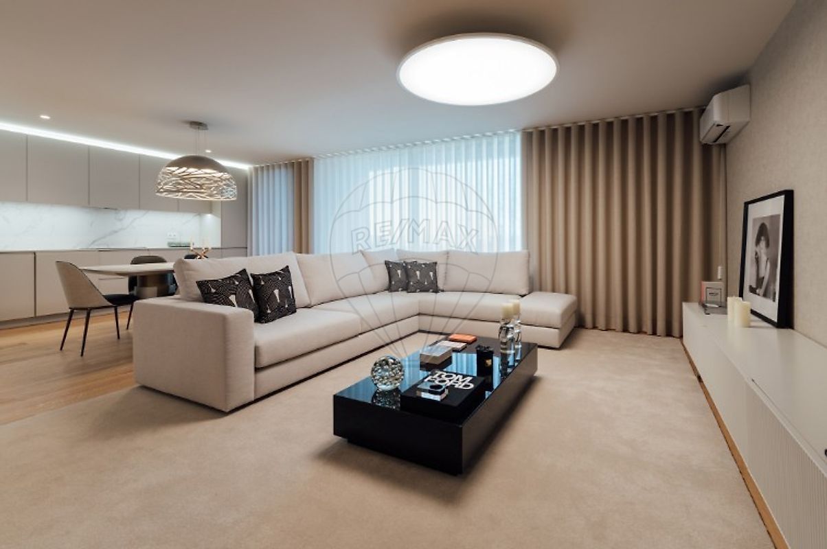 Apartamento T2 à venda em Vila Nova de Gaia