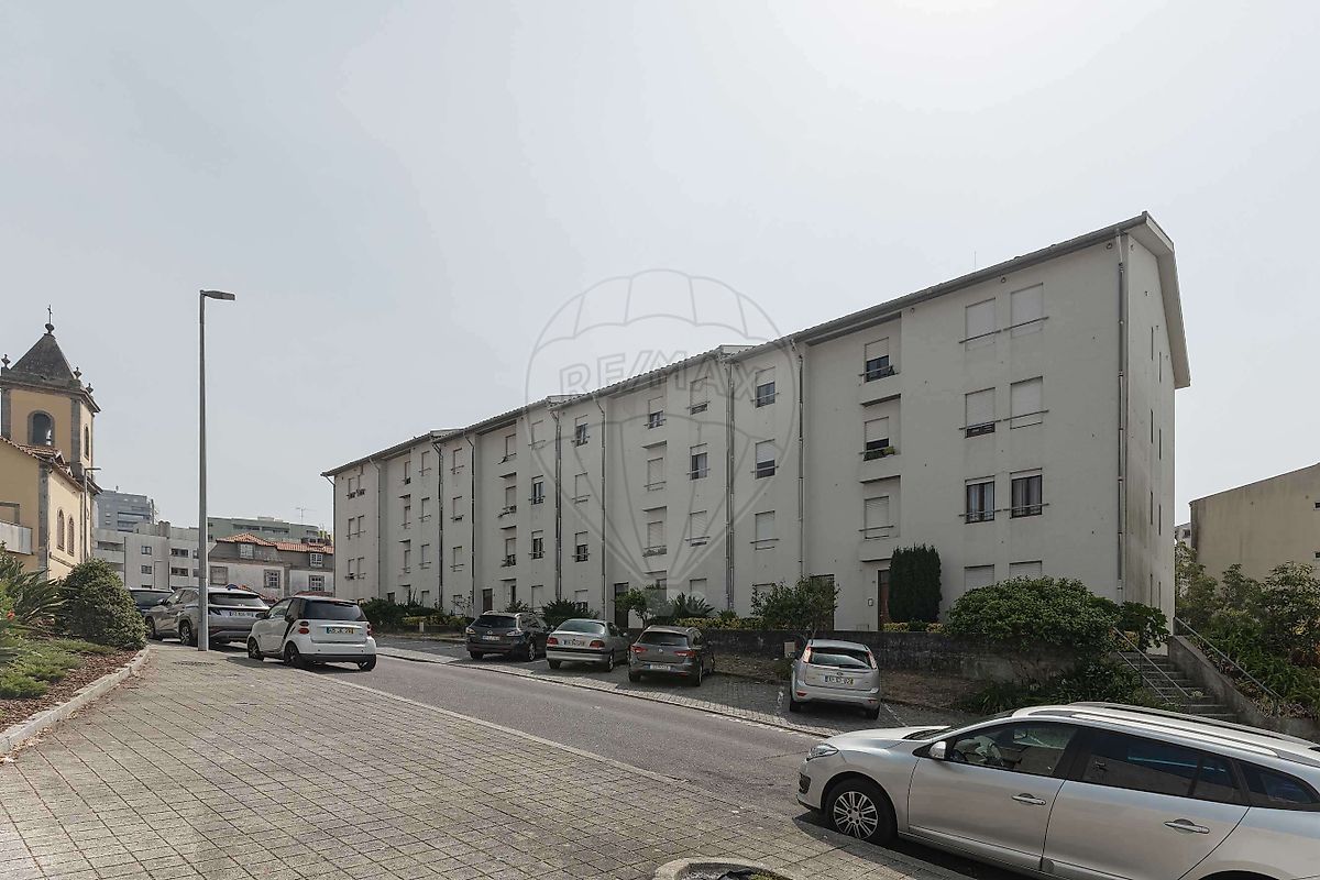 Apartamento T3 à venda em Porto