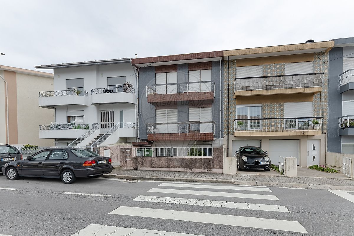 Apartamento T2 à venda em Maia