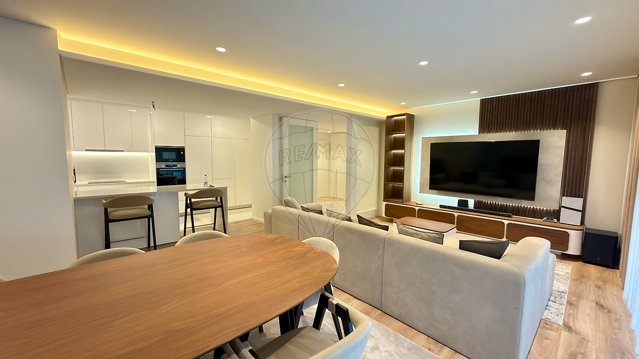 Apartamento T3 à venda em Maia