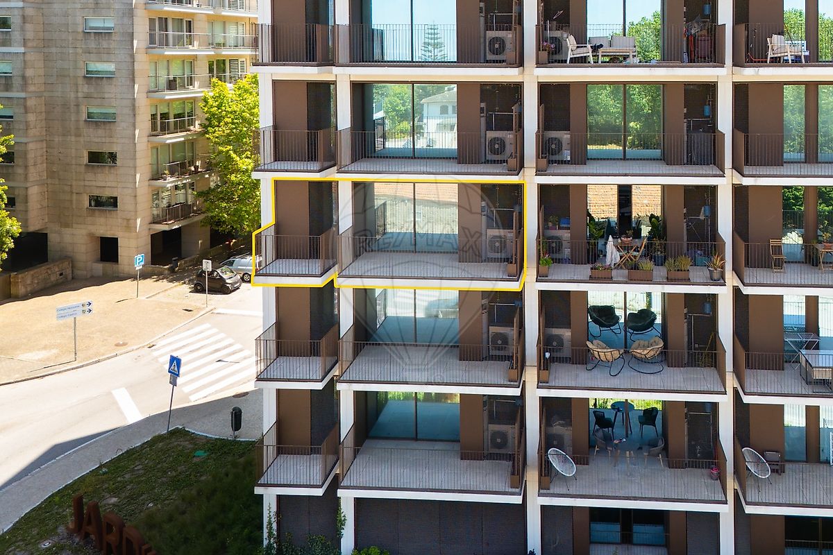 Apartamento T4 à venda em Vila Nova de Gaia