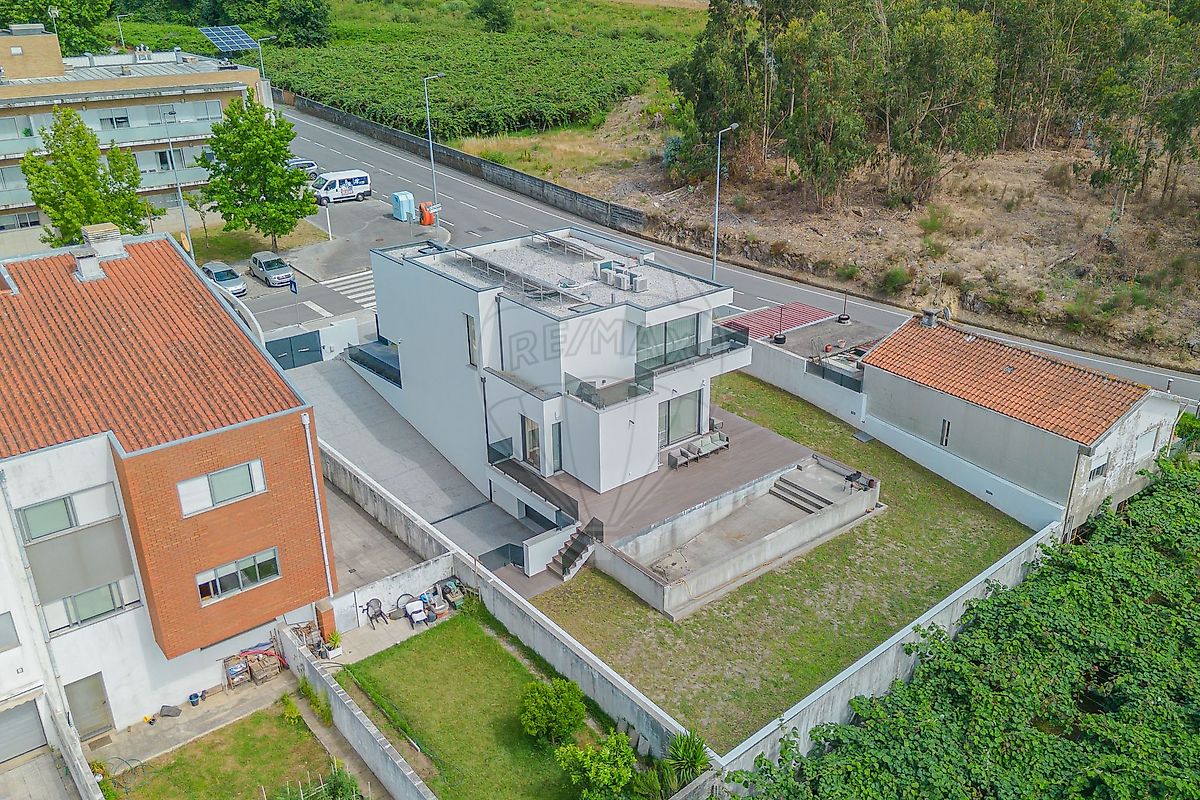Moradia T3 à venda em Nogueira e Silva Escura, Maia — foto 8