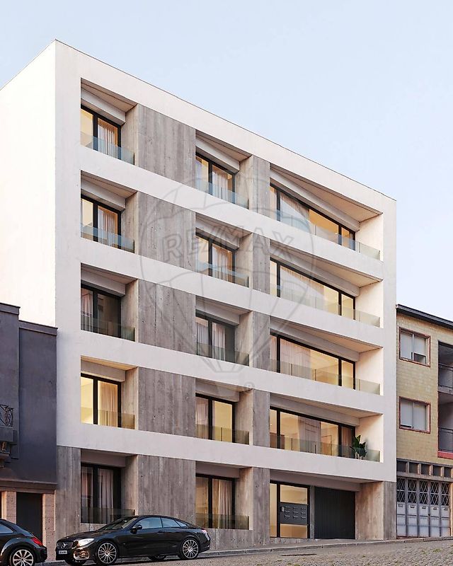 Apartamento T2 à venda em Porto