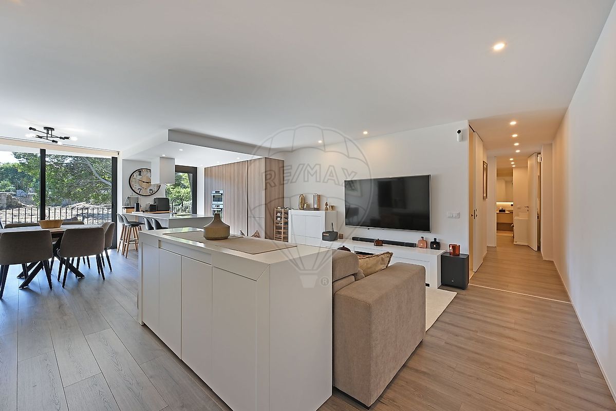 Apartamento T3 à venda em Porto