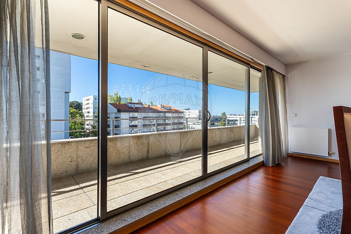 Apartamento T5 à venda em Lordelo do Ouro e Massarelos, Porto — foto 15