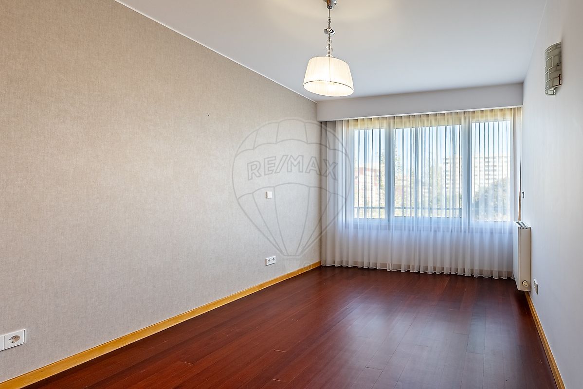 Apartamento T5 à venda em Lordelo do Ouro e Massarelos, Porto — foto 37