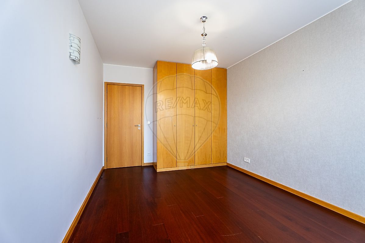 Apartamento T5 à venda em Lordelo do Ouro e Massarelos, Porto — foto 26
