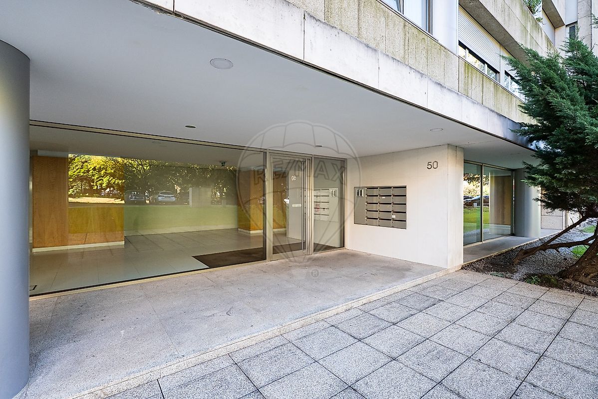 Apartamento T5 à venda em Lordelo do Ouro e Massarelos, Porto — foto 9