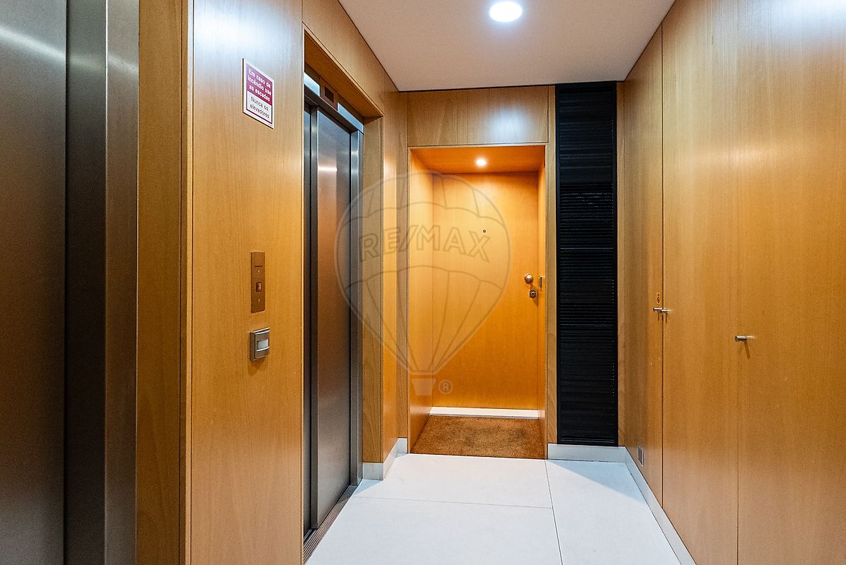 Apartamento T5 à venda em Lordelo do Ouro e Massarelos, Porto — foto 38