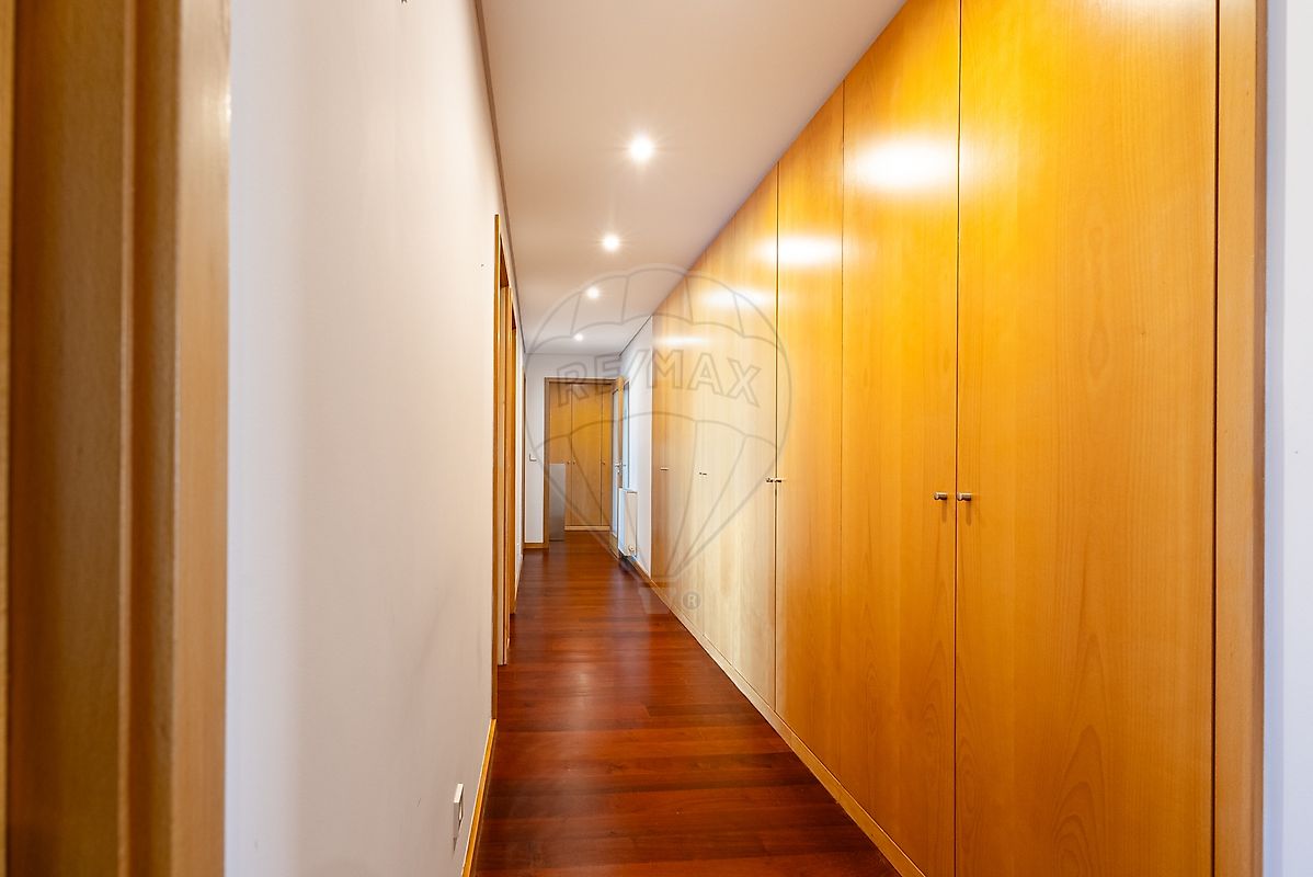 Apartamento T5 à venda em Lordelo do Ouro e Massarelos, Porto — foto 23