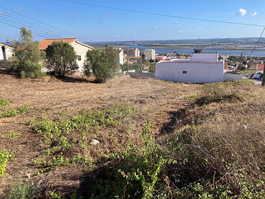 Land for sale in Figueira da Foz, Portugal — €80,000