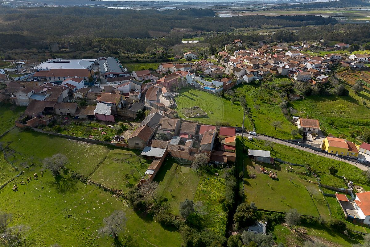 listing 123831150-44 picture-0